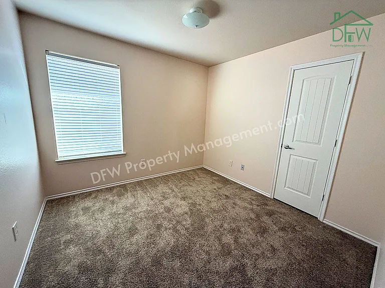2224 Hummingbird Way — Photo 15