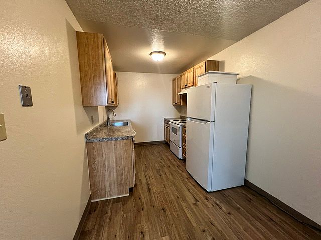 1st image of 1336 9th St S #15