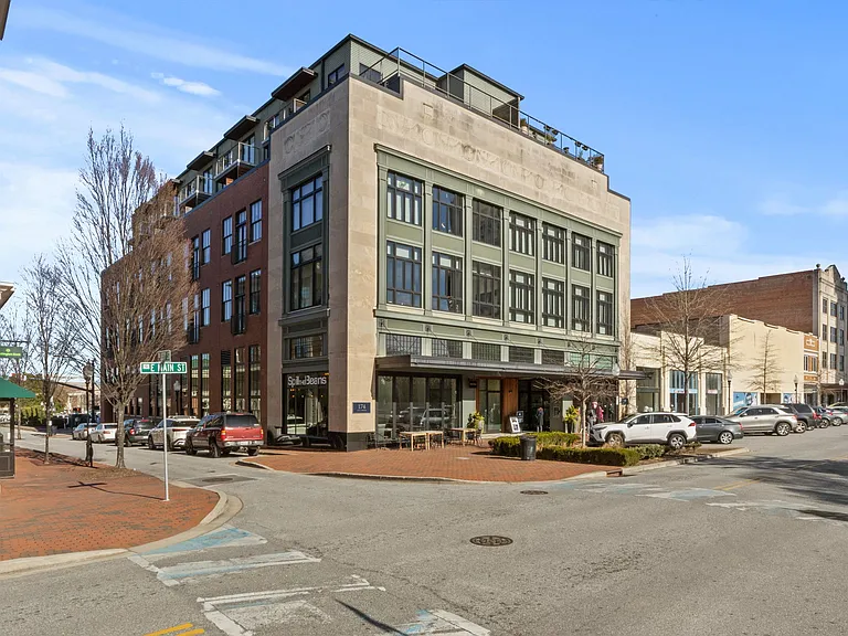 Aug Smith on Main — Photo 21
