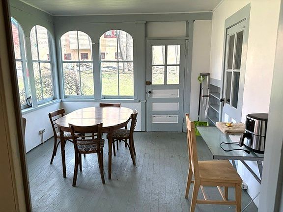 3rd image of 107 Elmwood Ave