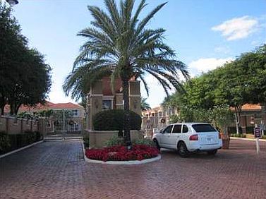 2nd image of 11549 NW 62nd Ter APT 432