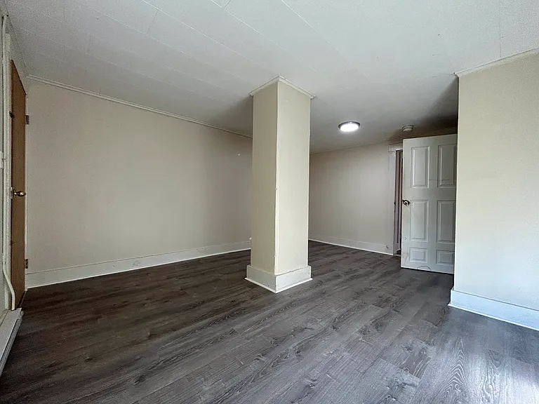 201 Roxbury St #3 — Photo 25