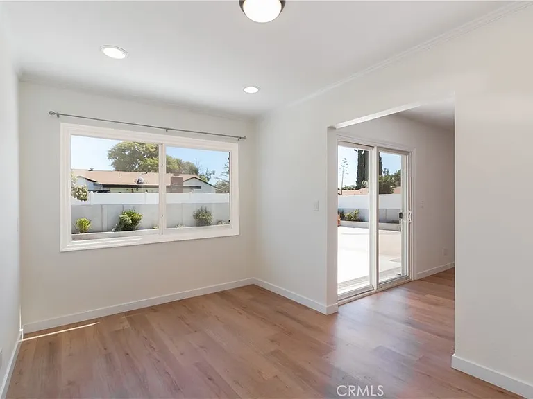 11000 Gaviota Ave — Photo 7