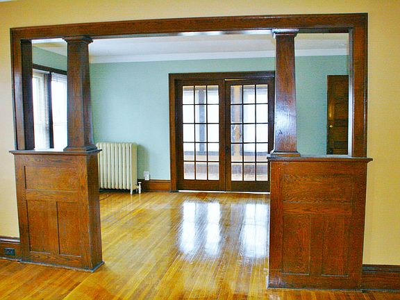 3rd image of 2706 Pleasant Ave #1