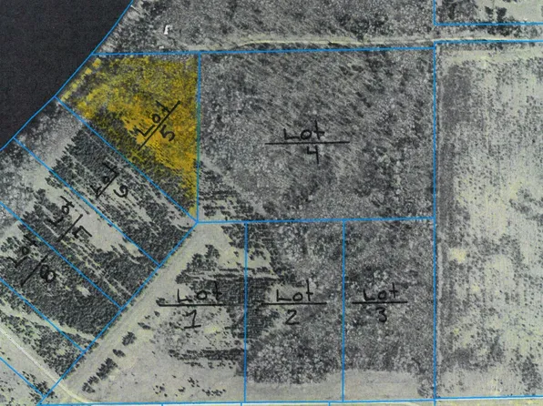 5 Town Rd #389, Baudette, MN 56623