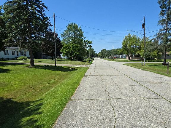 4th image of 6300 Oriole Dr