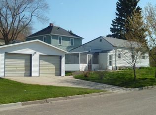 824 11th Ave SE, Jamestown, ND 58401