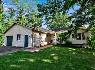 6488 Tonawanda Creek Rd, Lockport, NY 14094