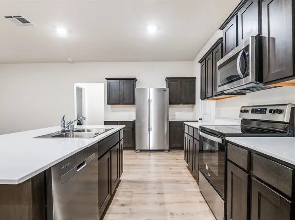 222 Redbarn Ln, Caddo Mills, TX 75135