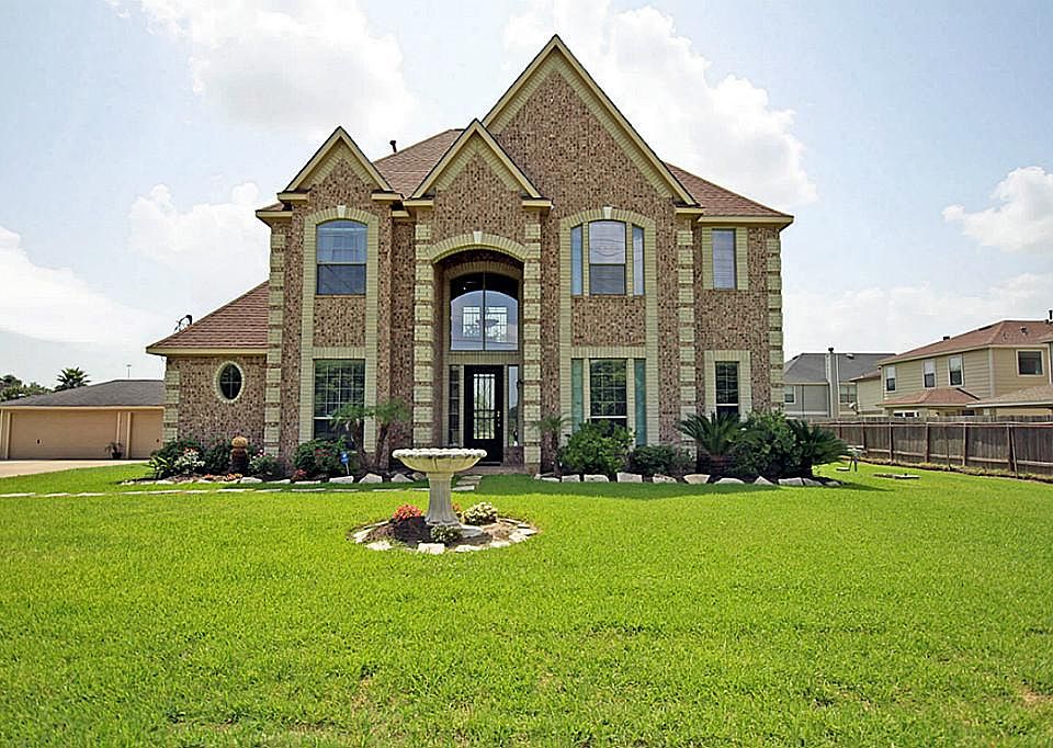 Exquisite custom built home on large acreage.