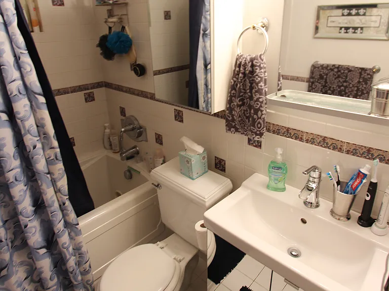 3441 Brighton Rd — Photo 2