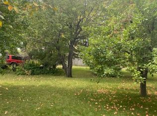 909 Cedar Ave, Superior, WI 54880