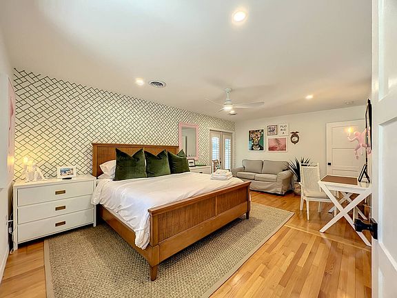5th image of 2051 Lynwood Ln