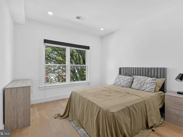 927 Kennedy St NW #304 — Photo 19