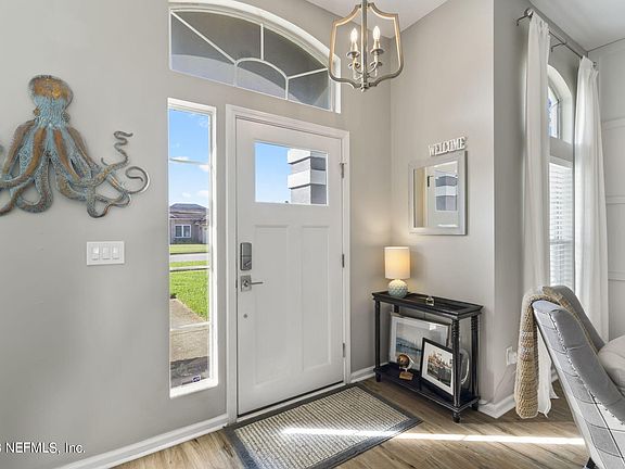 3rd image of 13487 LAS BRISAS Way