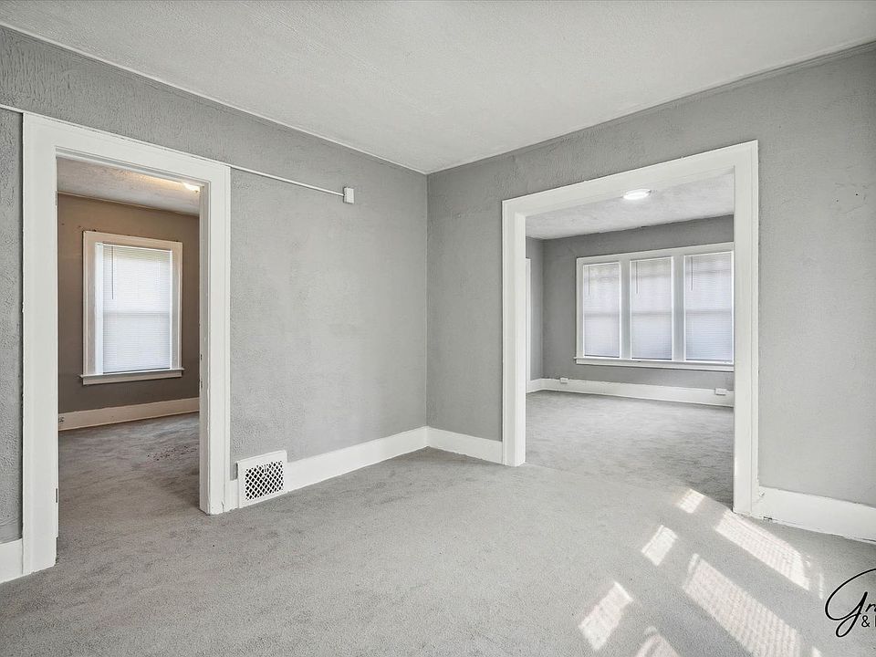 3815 W Euclid Grant Real Property Holdings LLC 3813 W Euclid St