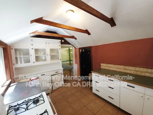 161 Cherry St, Ukiah, CA 95482