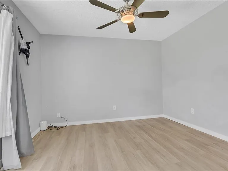 9861 Alabama St #3 — Photo 18
