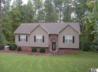 1638 Kensington Cir, Newton, NC 28658