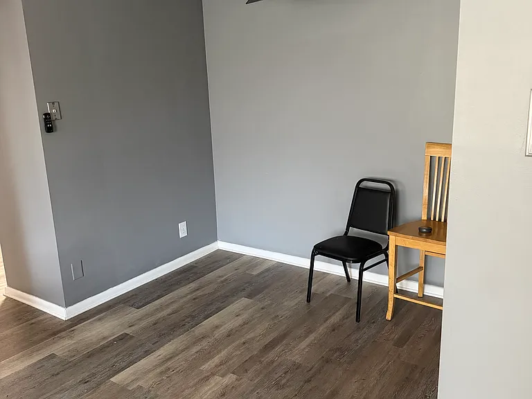 32850 Aurora Rd #201 — Photo 6