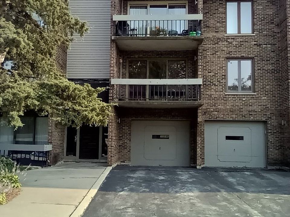 1st image of 4315 Lindenwood Dr APT 2W