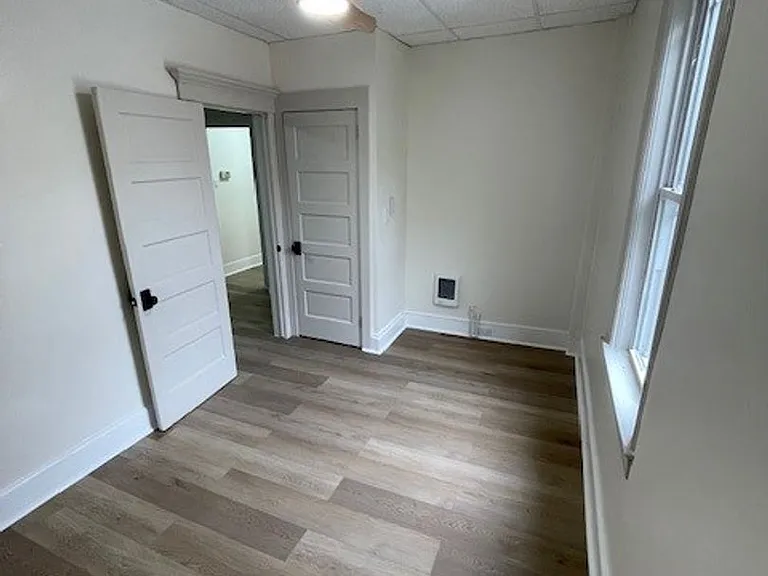 112-118 Hamilton St — Photo 17