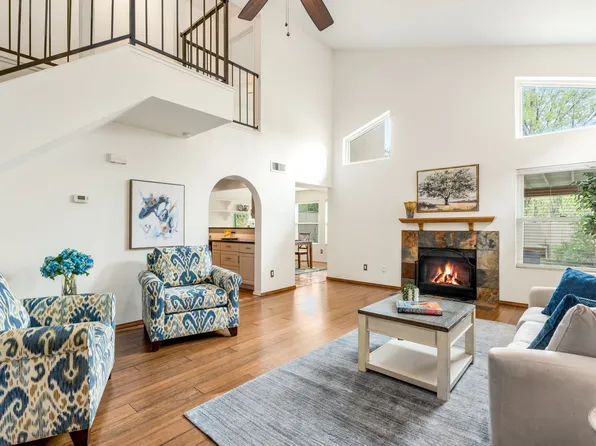 1933 Calle Miquela, Santa Fe, NM 87505