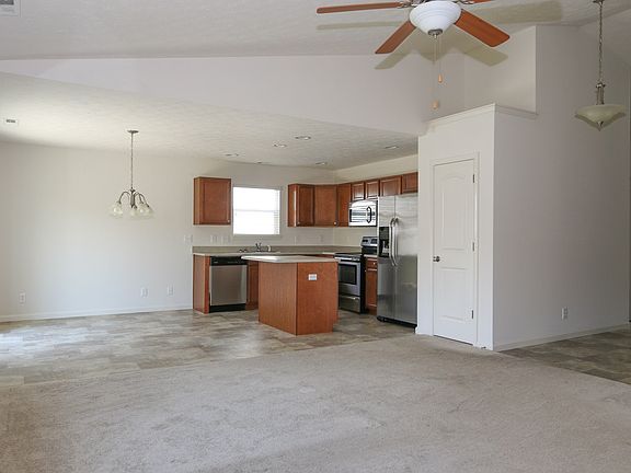 3rd image of 3160 Morallion Dr