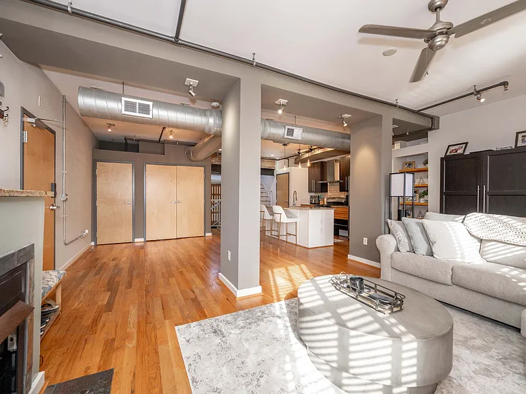 1417 Main St #5 — Photo 9