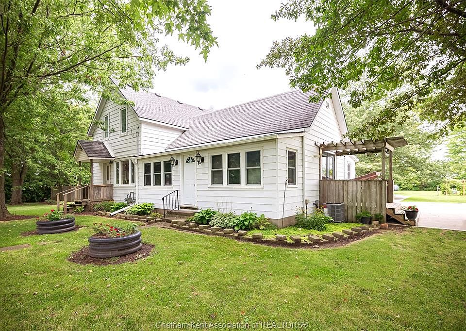1st image of 22589 Merlin Rd