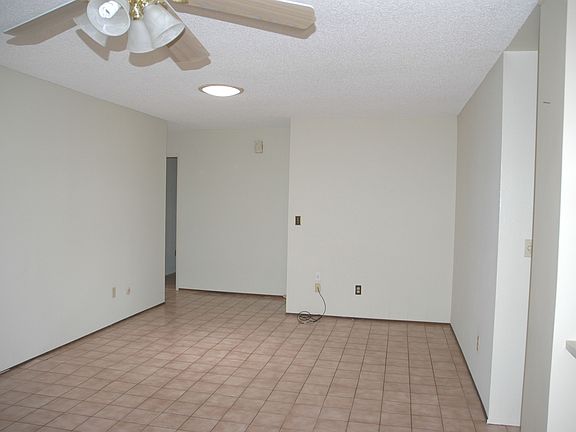 Family room with solar tube