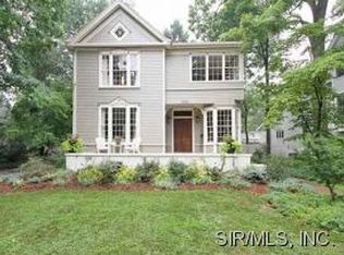805 Saint Louis St, Edwardsville, IL