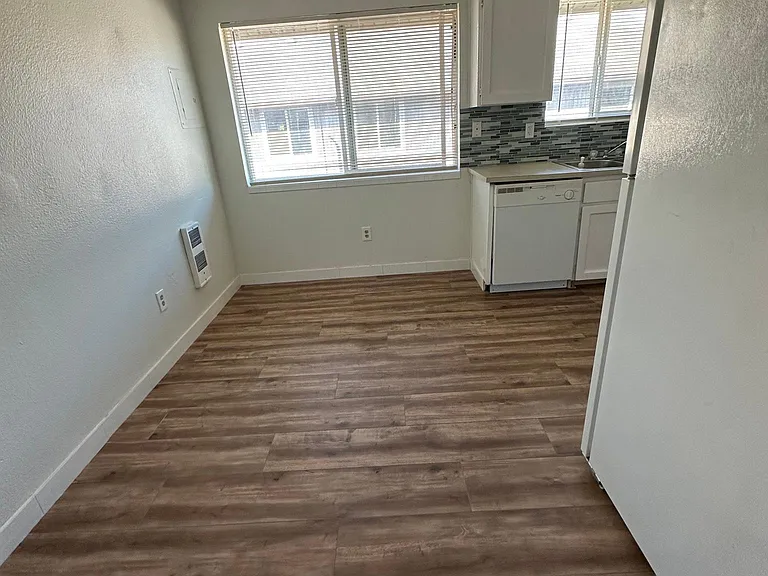 11111 NE 48th Cir #D — Photo 2