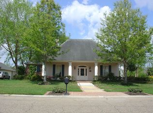 1816 S Columbine Ct, Baton Rouge, LA 70808