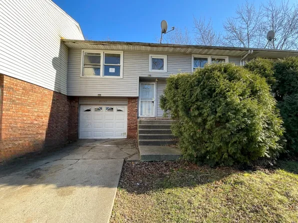 21743 Carol Ave, Sauk Village, IL 60411