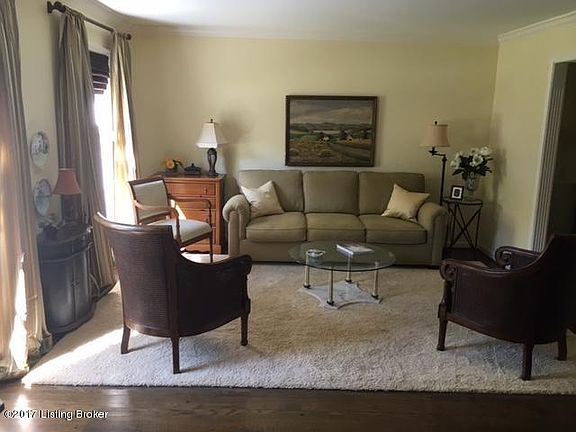 3rd image of 405 Fellswood Pl