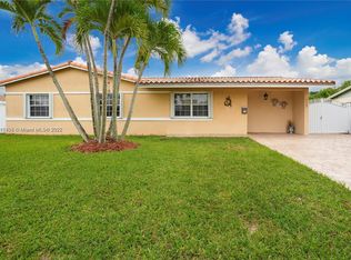 112 NE 206th Ter, Miami Gardens, FL 33179