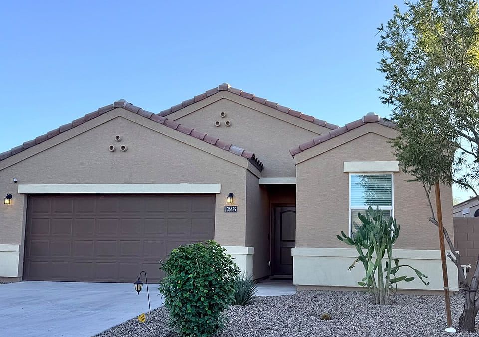 1st image of 36439 W Pampoloma Ave