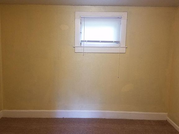 3rd image of 2602 N Olney St