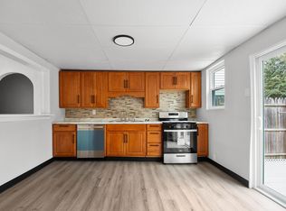 216 Munson Ave, Mc Kees Rocks, PA 15136