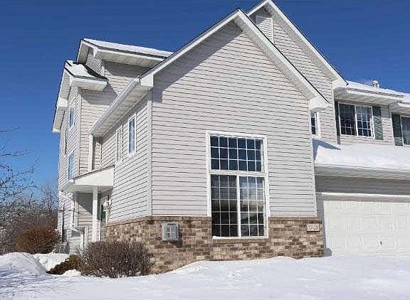 2nd image of 3202 Juniper Circle