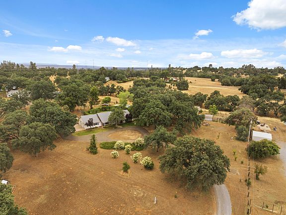 4th image of 20575 Scenic Dr