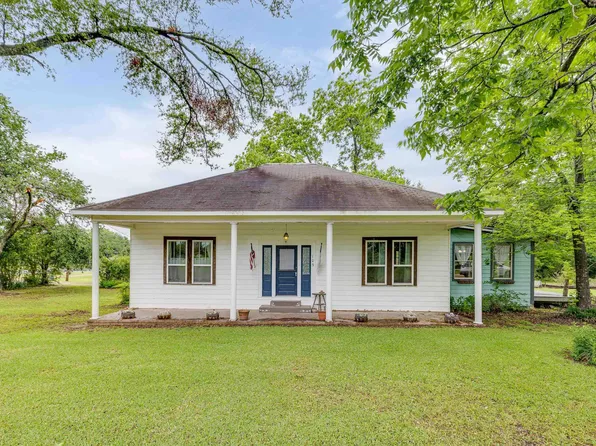 109 Sayre Lake Rd, Mangham, LA 71259