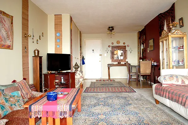 Sold by Landmarc Group | media 2