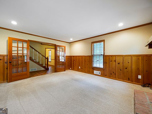 4th image of 104 Lake Somerset Dr NW