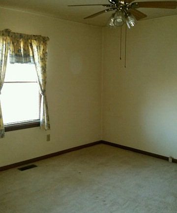 5th image of 174 Tucker Cir