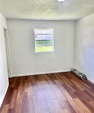 5th image of 181 Louisiana St