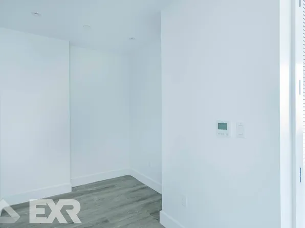 210 Clarkson Avenue image 5 of 18