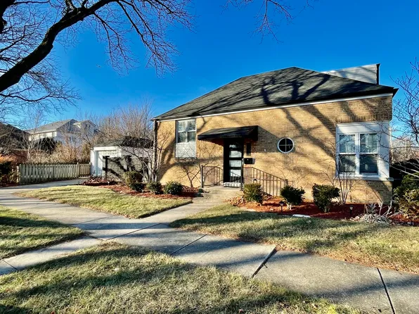 3701 W North Shore Ave, Lincolnwood, IL 60712