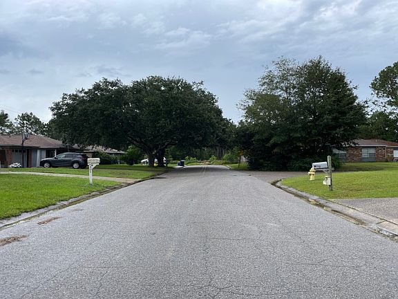 4th image of 4305 Yosemite Dr
